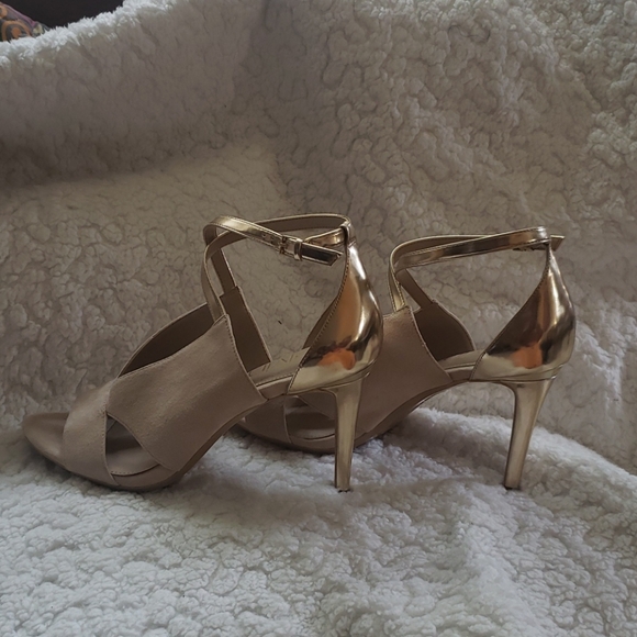 Calvin Klein heels - Picture 5 of 5